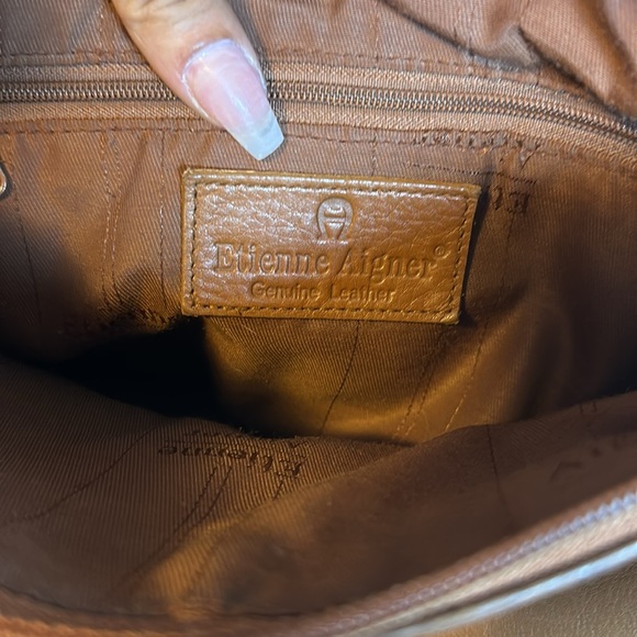 Etienne aigner genuine leather Crossbody bag - Picture 7 of 7